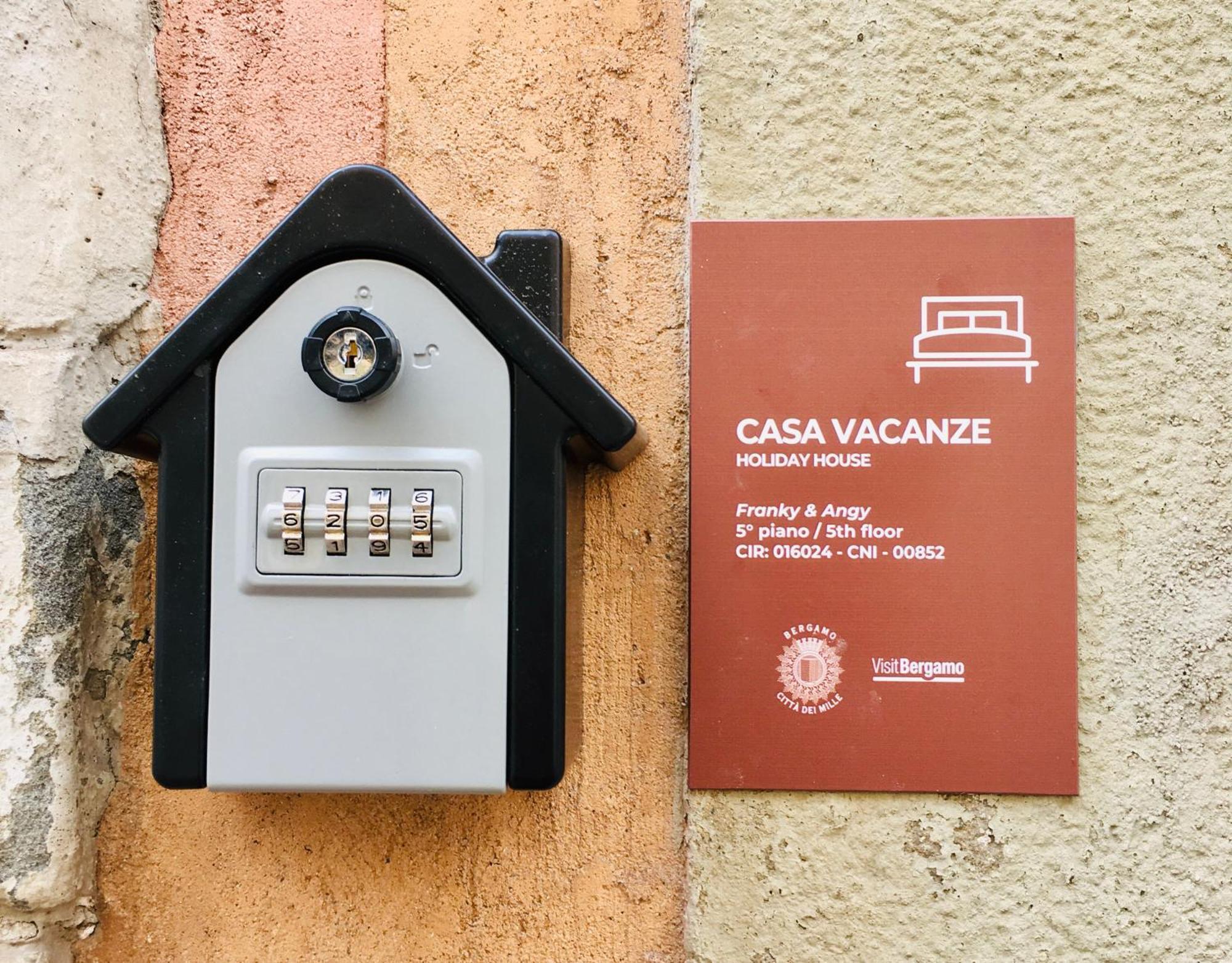 Franky & Angy Casa Vacanze Bergamo Exterior photo